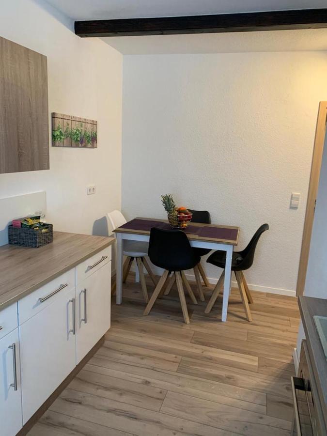 Grenznahe Ferienwohnung mit 4 Schlafzimmern Grenzach-Wyhlen Exterior foto
